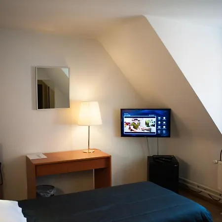 Otel Jfk - Gent